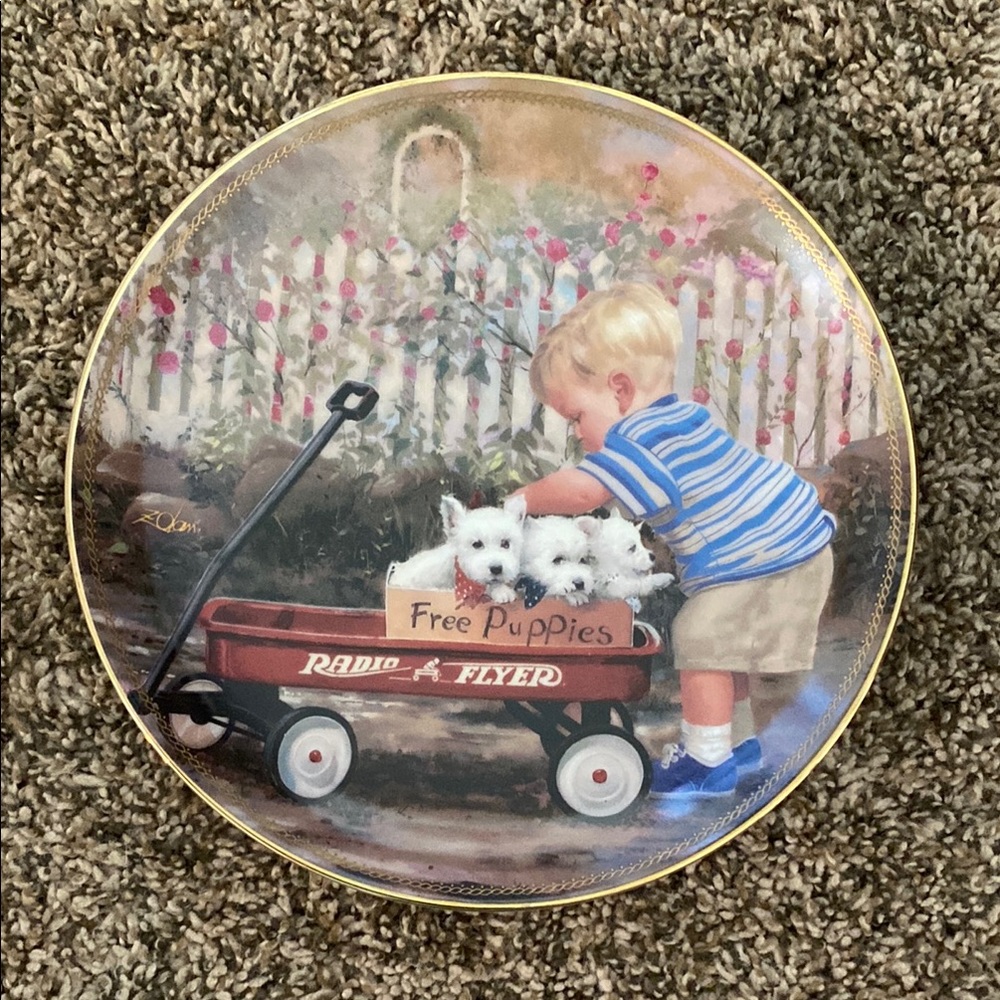 Danbury Mint 'Free Puppies' Collector Plate